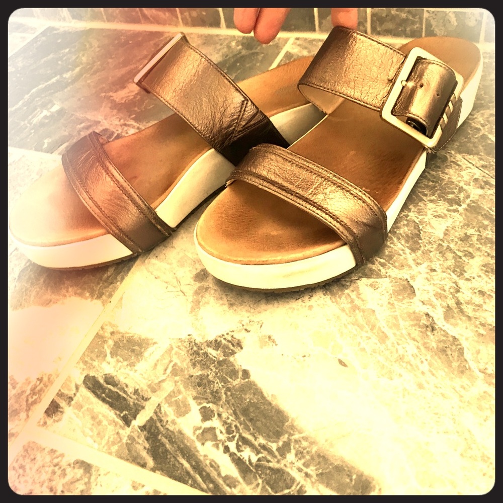 Dr Scholl’s bronze platform sandals